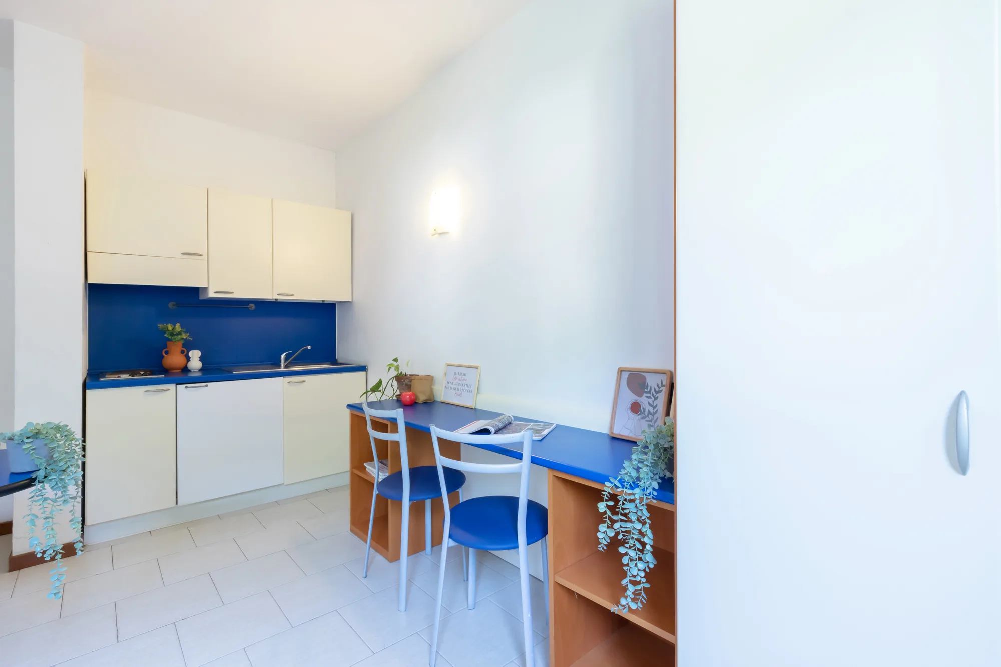 Joivy Campus Como Two-Bedroom Kitchen