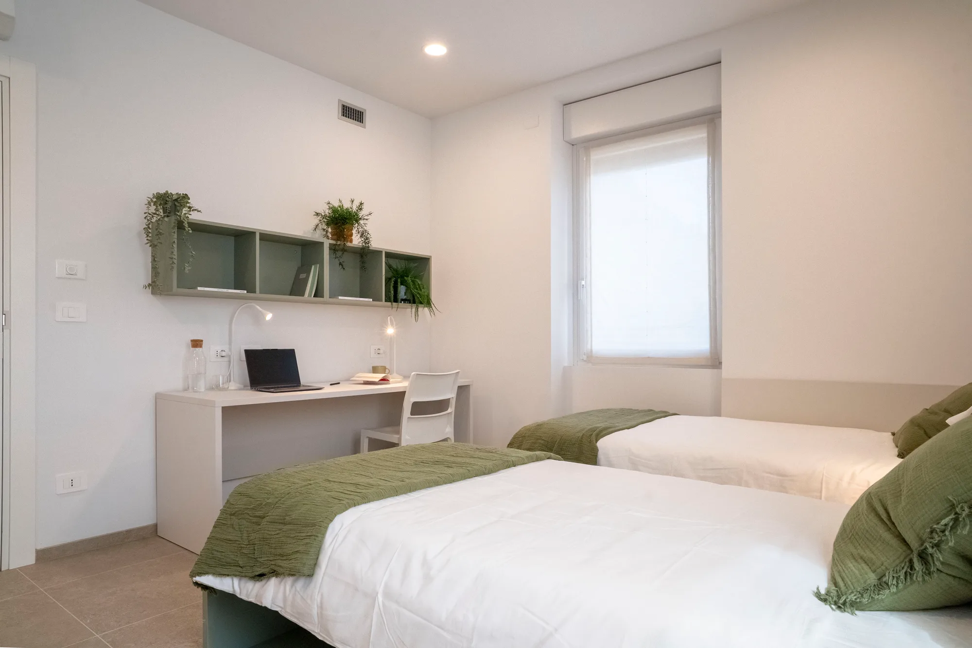 Studio Doppio con bagno condiviso Joivy Torino Sacchi
